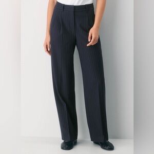 Aritzia
The Effortless Pants